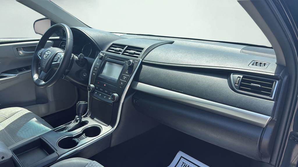 Used 2015 Toyota Camry SE FWD image 27