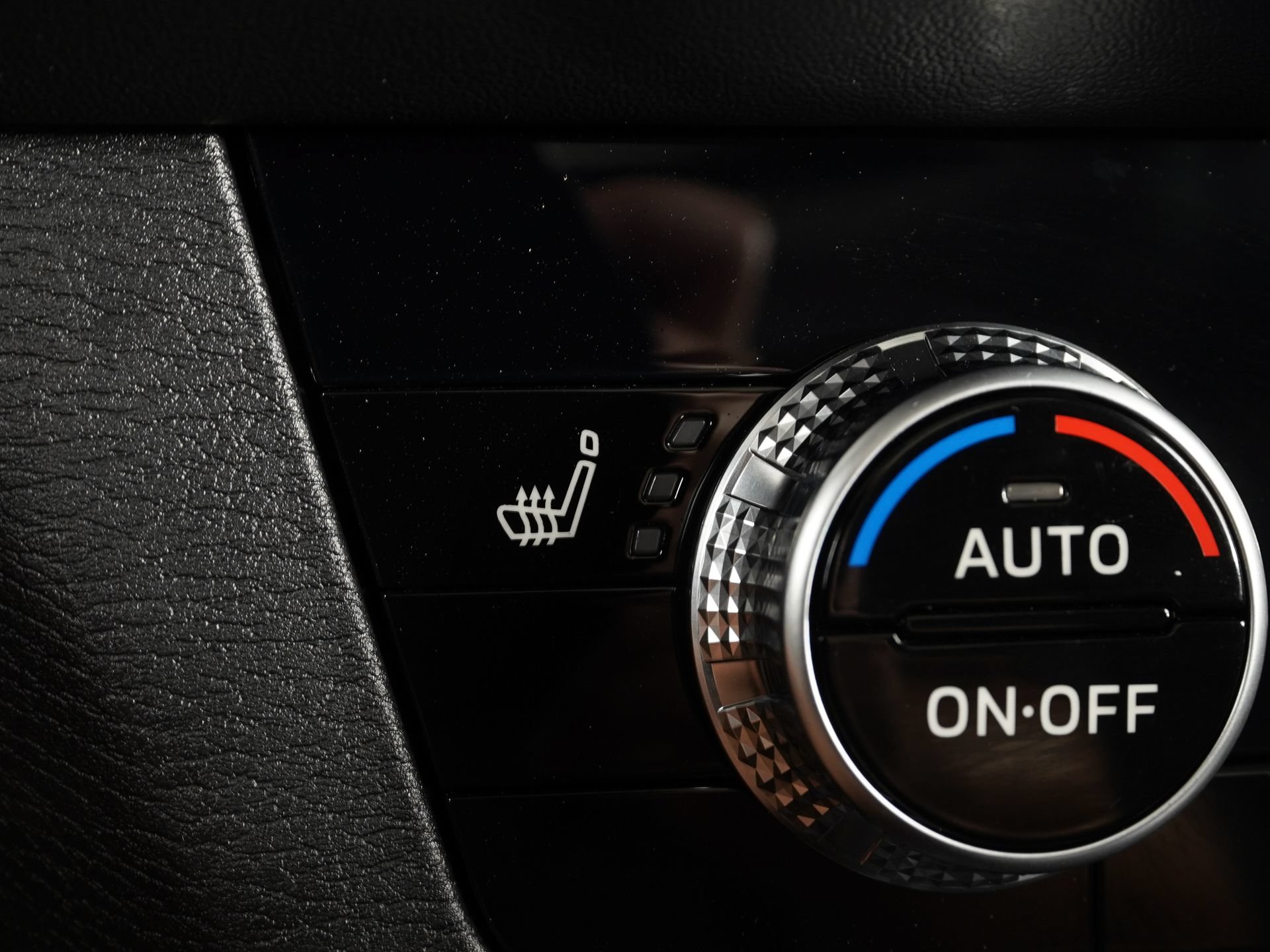 New 2026 Mitsubishi Outlander AWD image 15