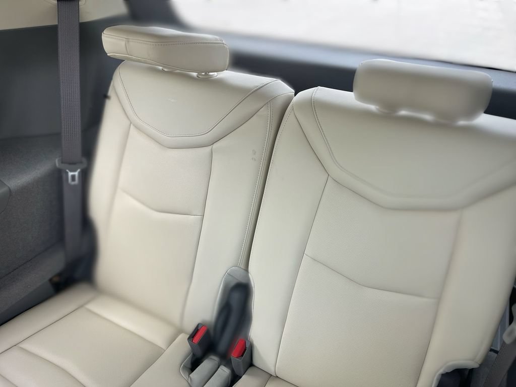 Certified 2024 Cadillac XT6 Premium Luxury w/ LPO, Floor Liner Package AWD/4WD image 32