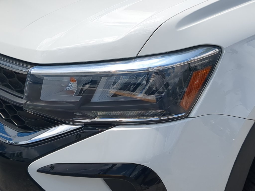 Certified 2023 Volkswagen Taos S FWD image 7