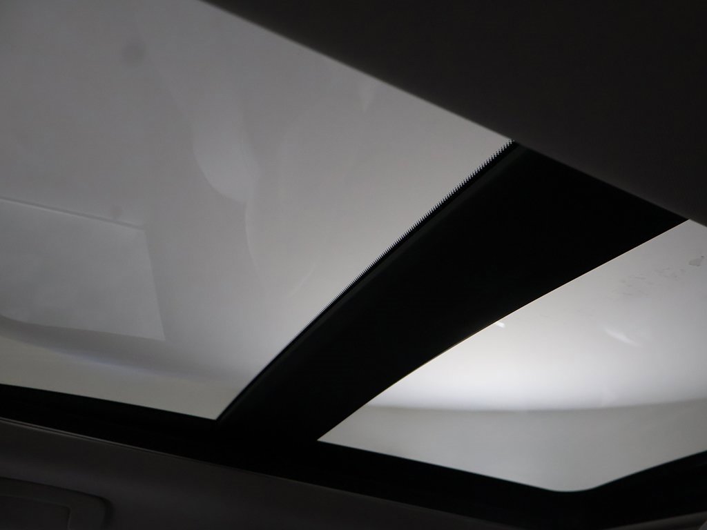 New 2025 Mitsubishi Outlander SE image 23