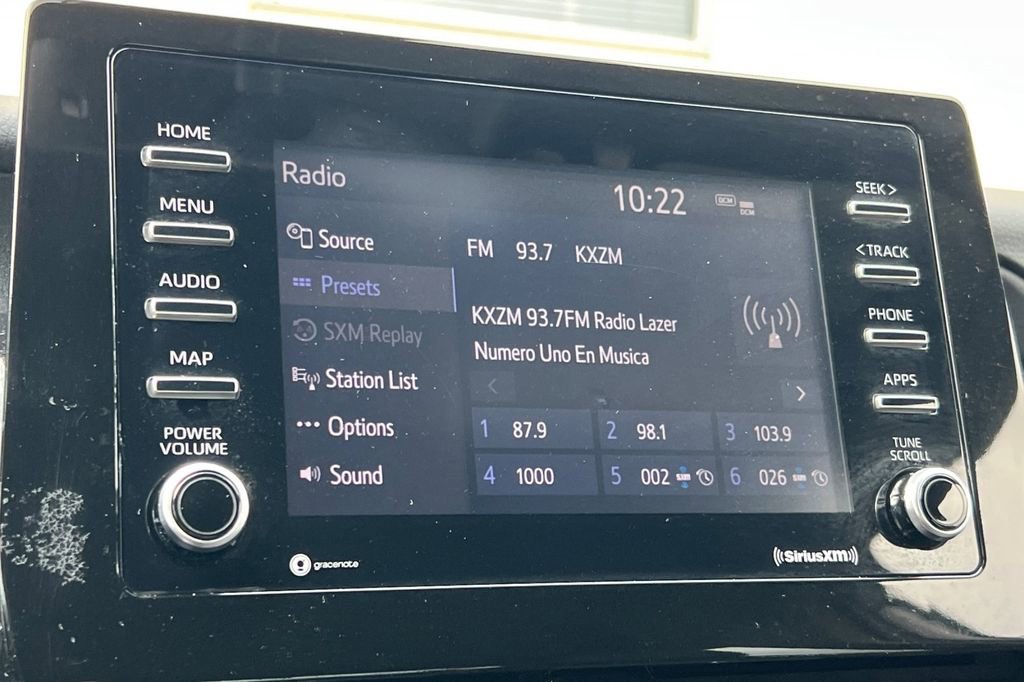 Used 2021 Toyota Camry SE w/ Convenience Package image 16