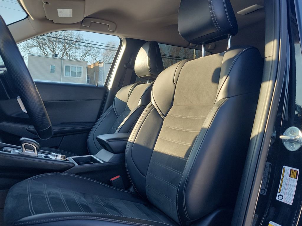 Used 2024 Mitsubishi Outlander SE image 17