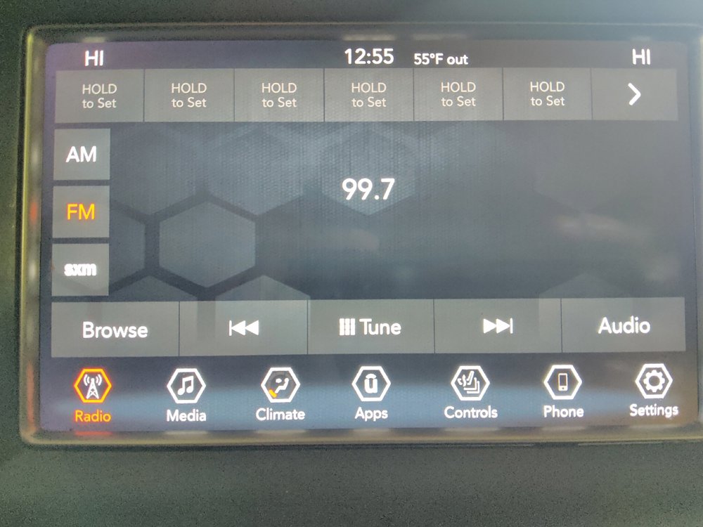 Used 2018 Jeep Grand Cherokee Laredo RWD image 25