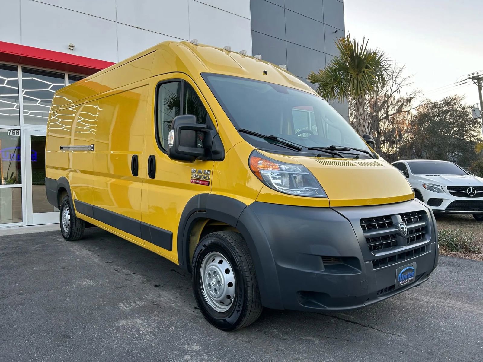 Used 2018 RAM ProMaster 3500 w/ Interior Convenience Group image 3