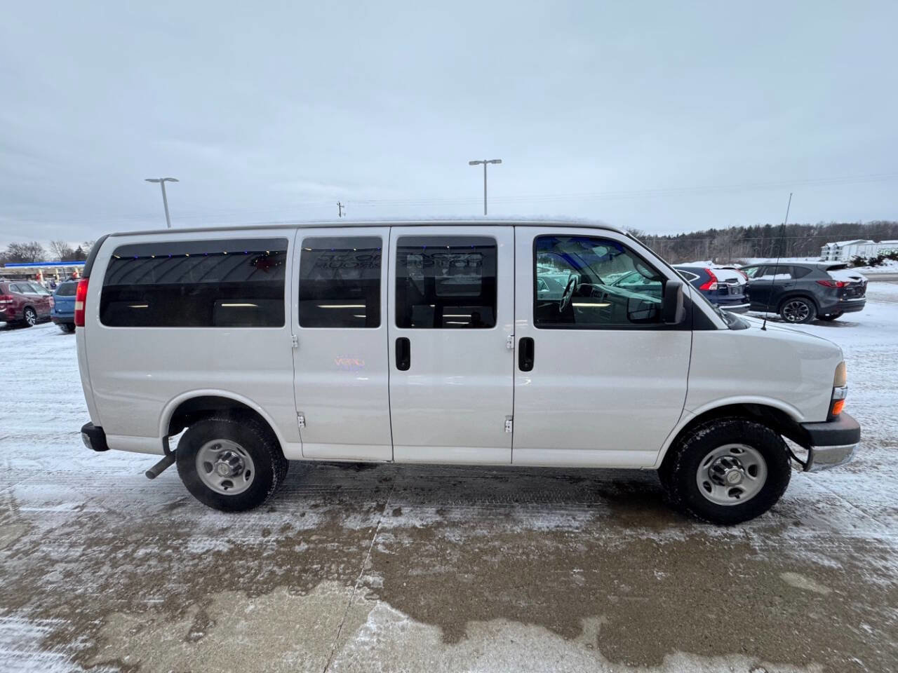 Used 2012 Chevrolet Express 2500 LT w/ LT Preferred Equipment Group image 21