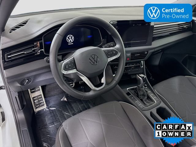 Certified 2025 Volkswagen Jetta Sport image 9