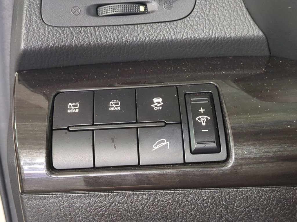 Used 2012 Kia Sorento LX image 23