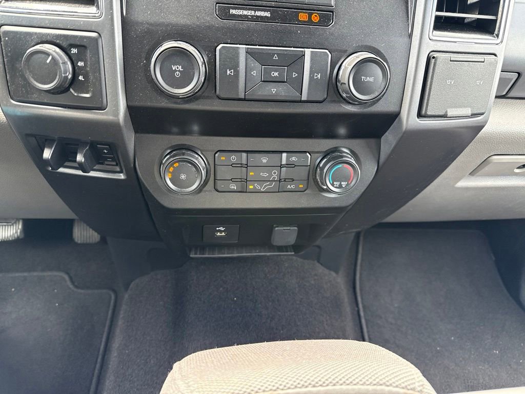 Used 2019 Ford F250 XLT w/ Snow Plow Prep Package AWD/4WD image 21