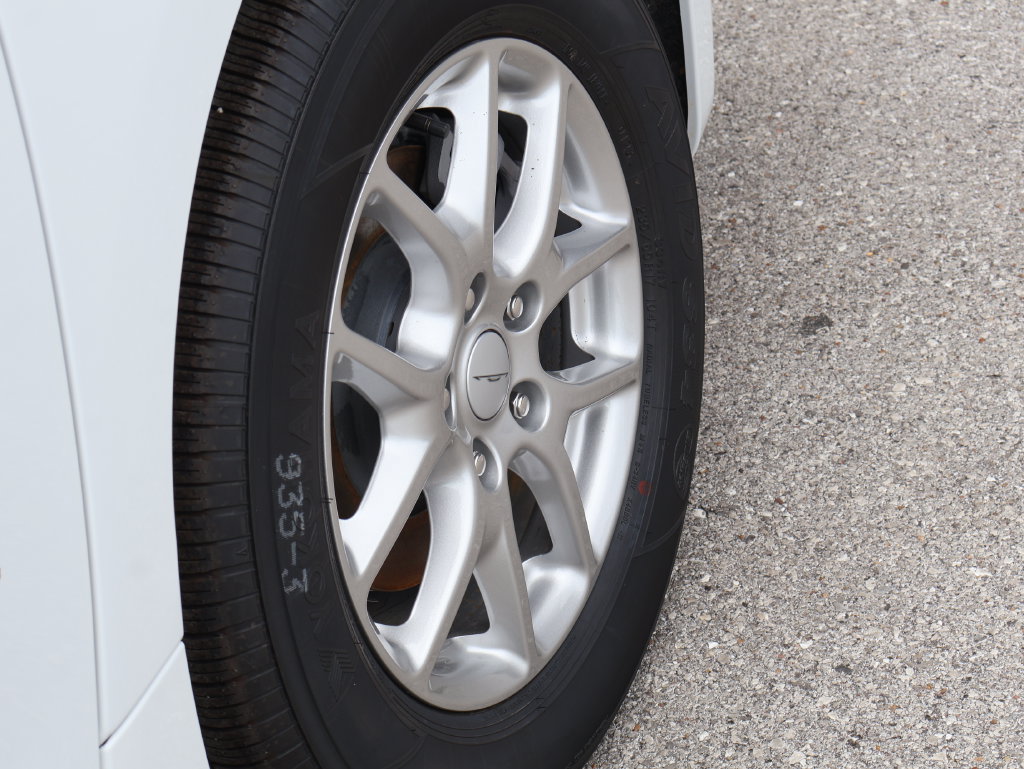 New 2027 Chrysler Pacifica LX FWD image 39