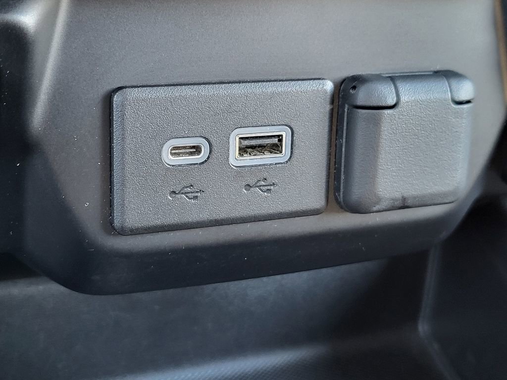 Used 2021 GMC Sierra 1500 Elevation w/ Preferred Package image 31