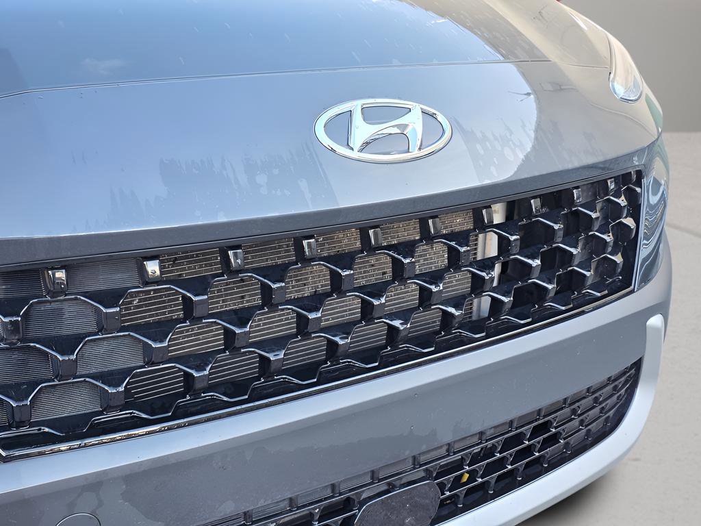Used 2022 Hyundai Kona Limited FWD image 9