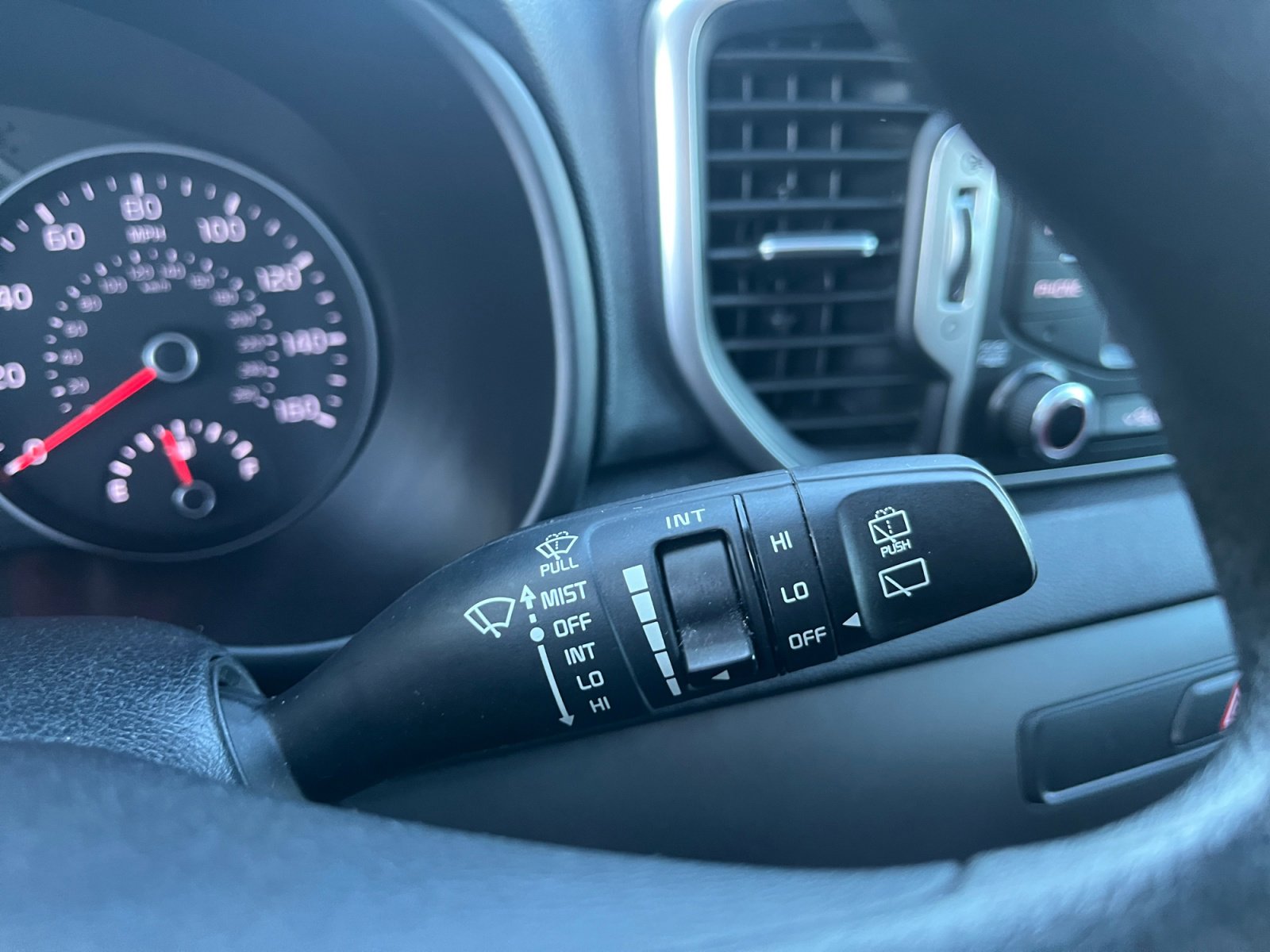 Used 2018 Kia Sportage LX image 11