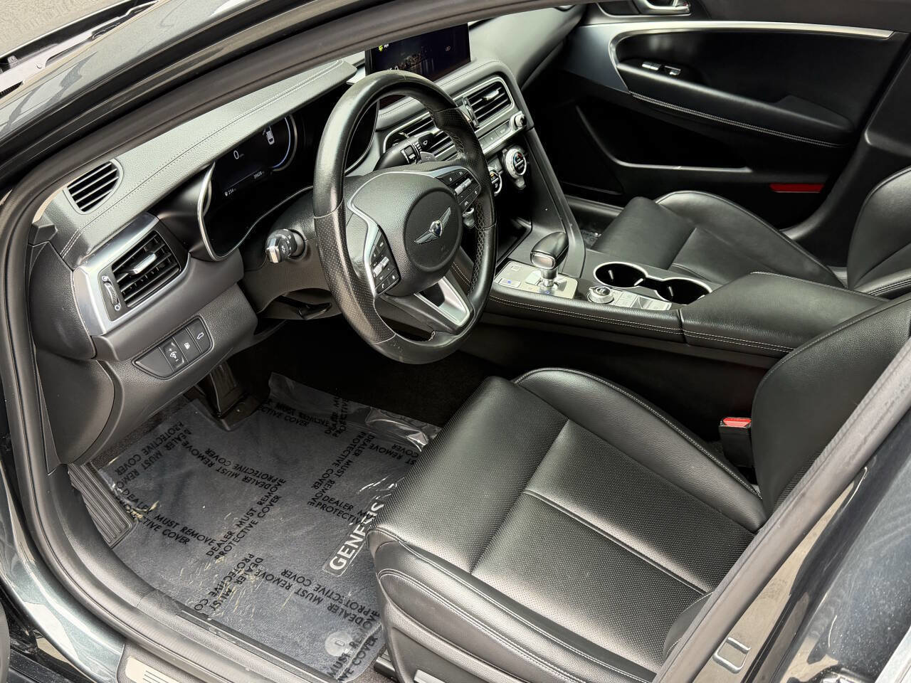 Used 2023 Genesis G70 2.0T image 13