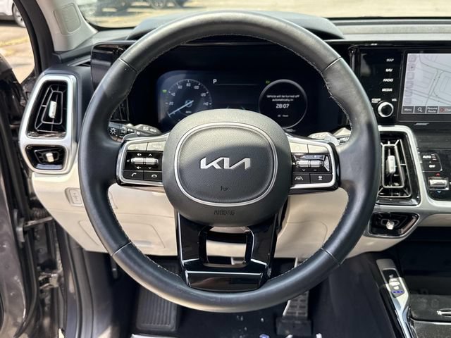 Used 2023 Kia Sorento SX Prestige w/ Panoramic Sunroof Package AWD/4WD image 19