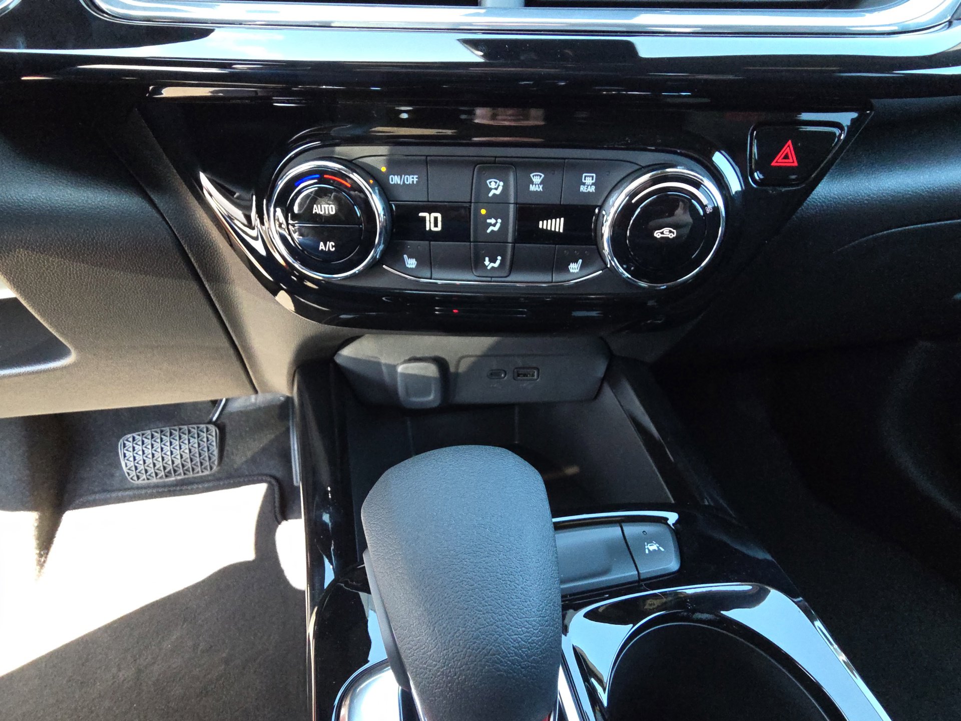 New 2026 Chevrolet Trax RS w/ Driver Confidence Package image 23