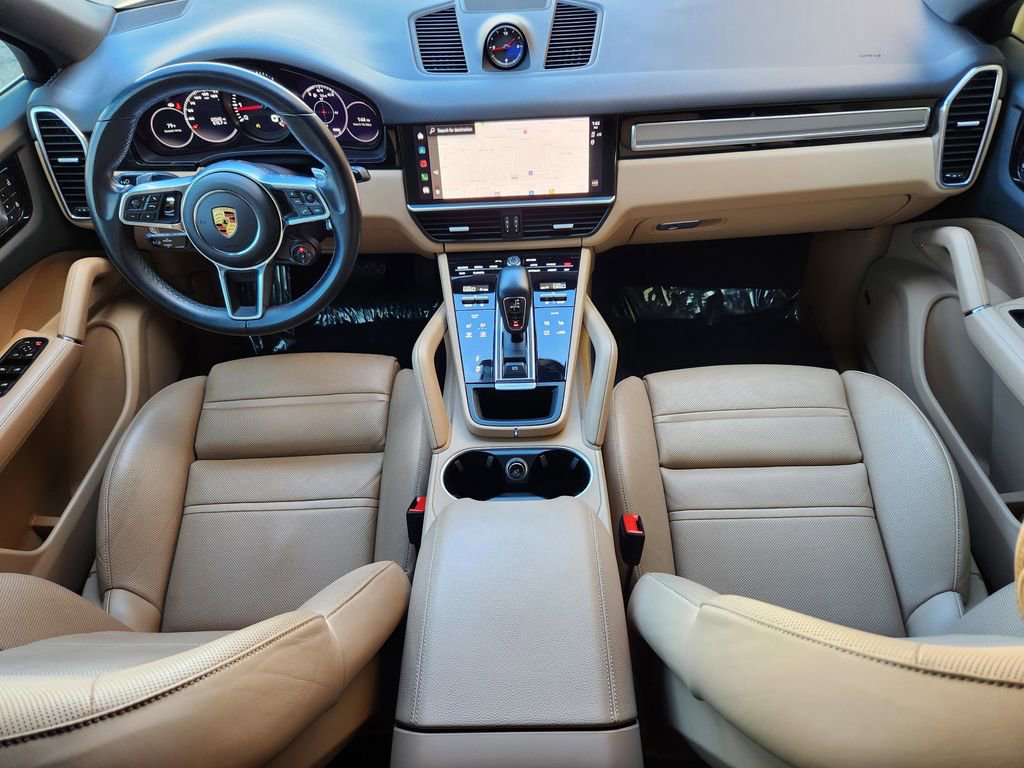 Used 2023 Porsche Cayenne Platinum Edition image 25