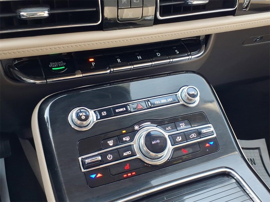 Certified 2023 Lincoln Nautilus FWD w/ Premium Package image 24