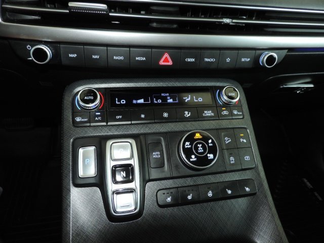 Used 2024 Hyundai Palisade Limited AWD/4WD image 26