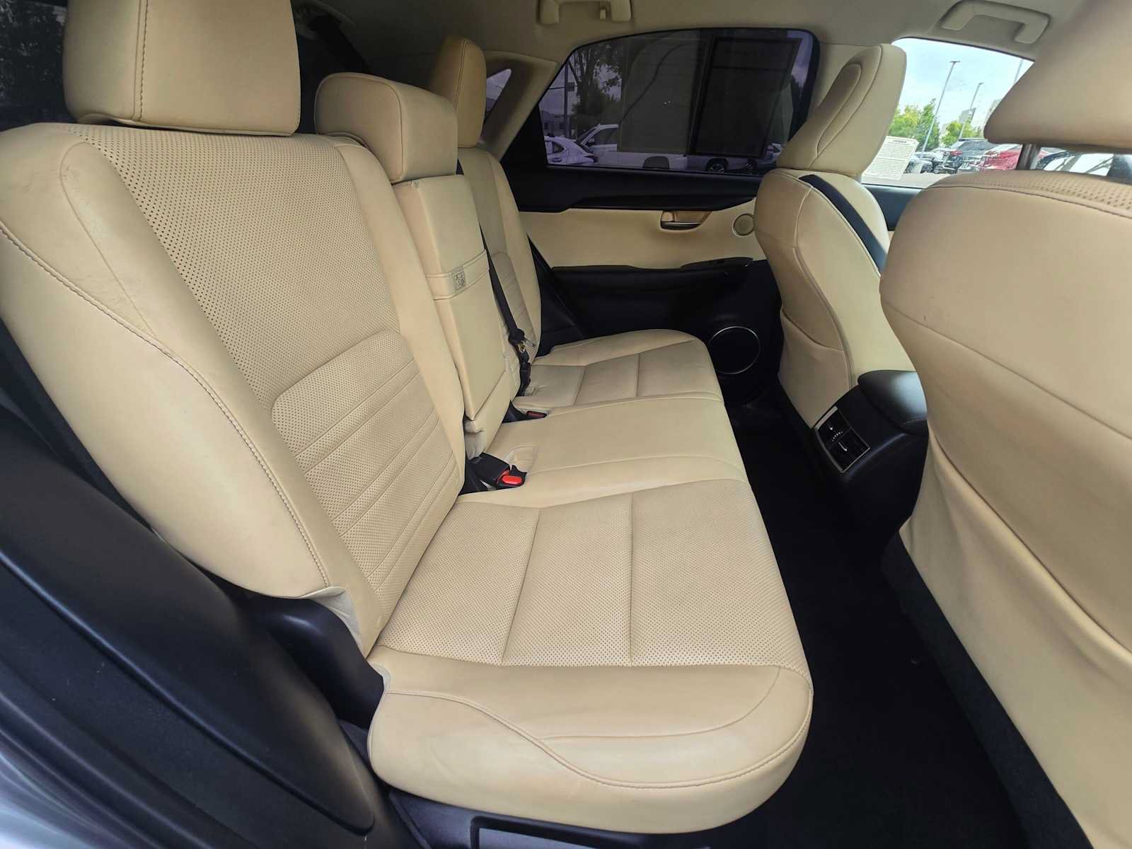 Used 2015 Lexus NX 300h FWD w/ Premium Package image 12