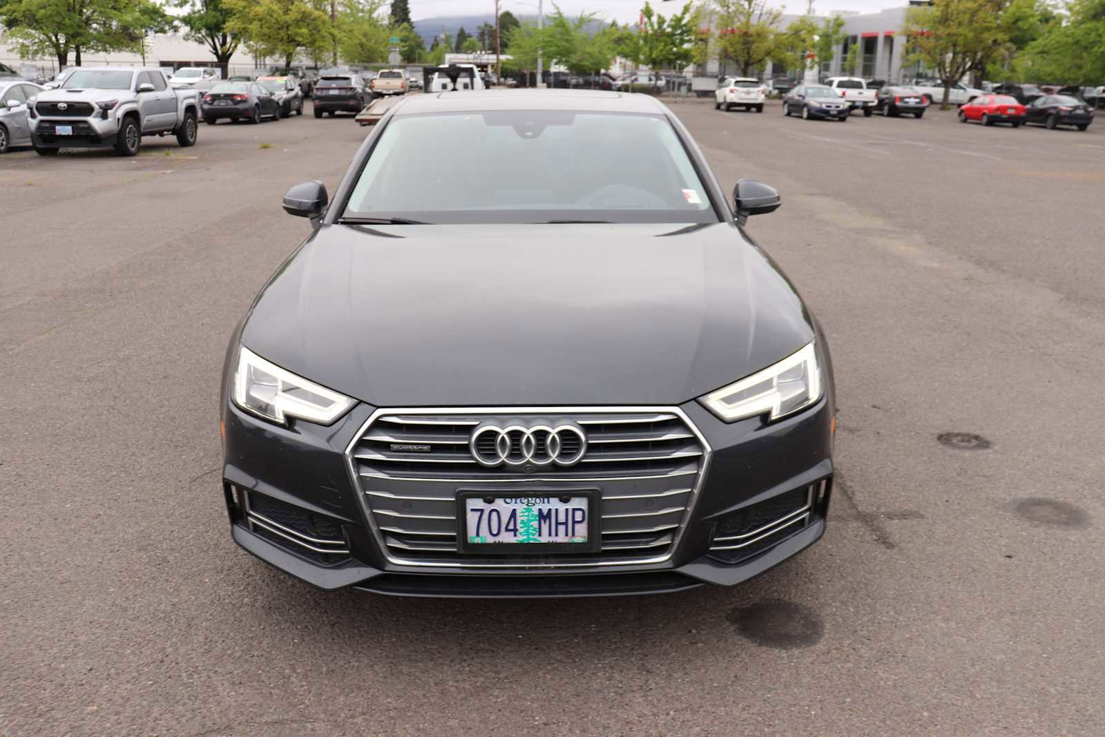 Used 2017 Audi A4 2.0T Prestige w/ Prestige Package AWD/4WD image 2