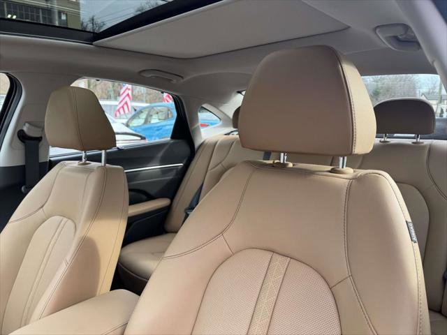 Used 2025 Hyundai Sonata Limited image 16