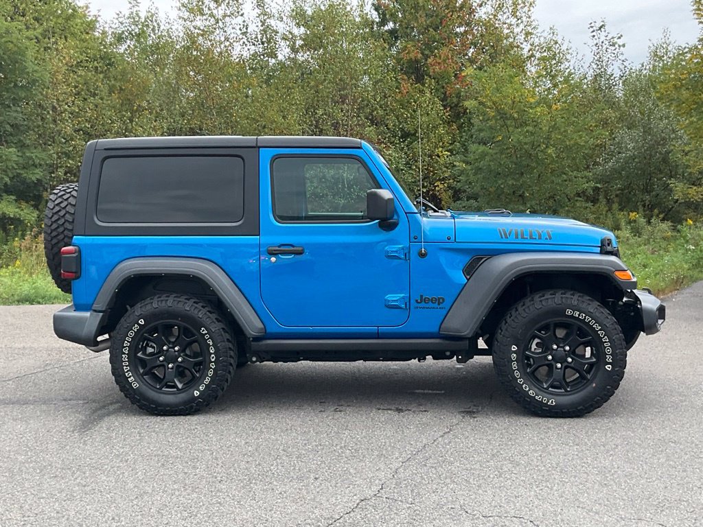 Used 2023 Jeep Wrangler Sport AWD/4WD image 21