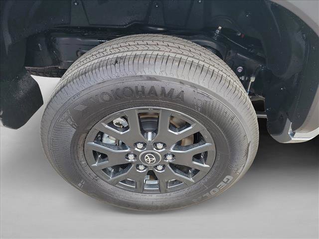 Used 2025 Toyota 4Runner SR5 image 11