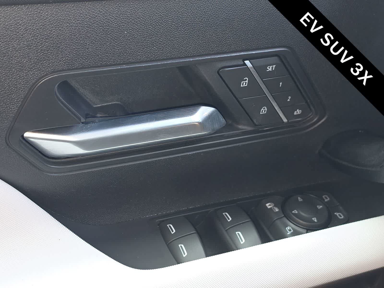 Used 2025 GMC Hummer EV 3X AWD/4WD image 30