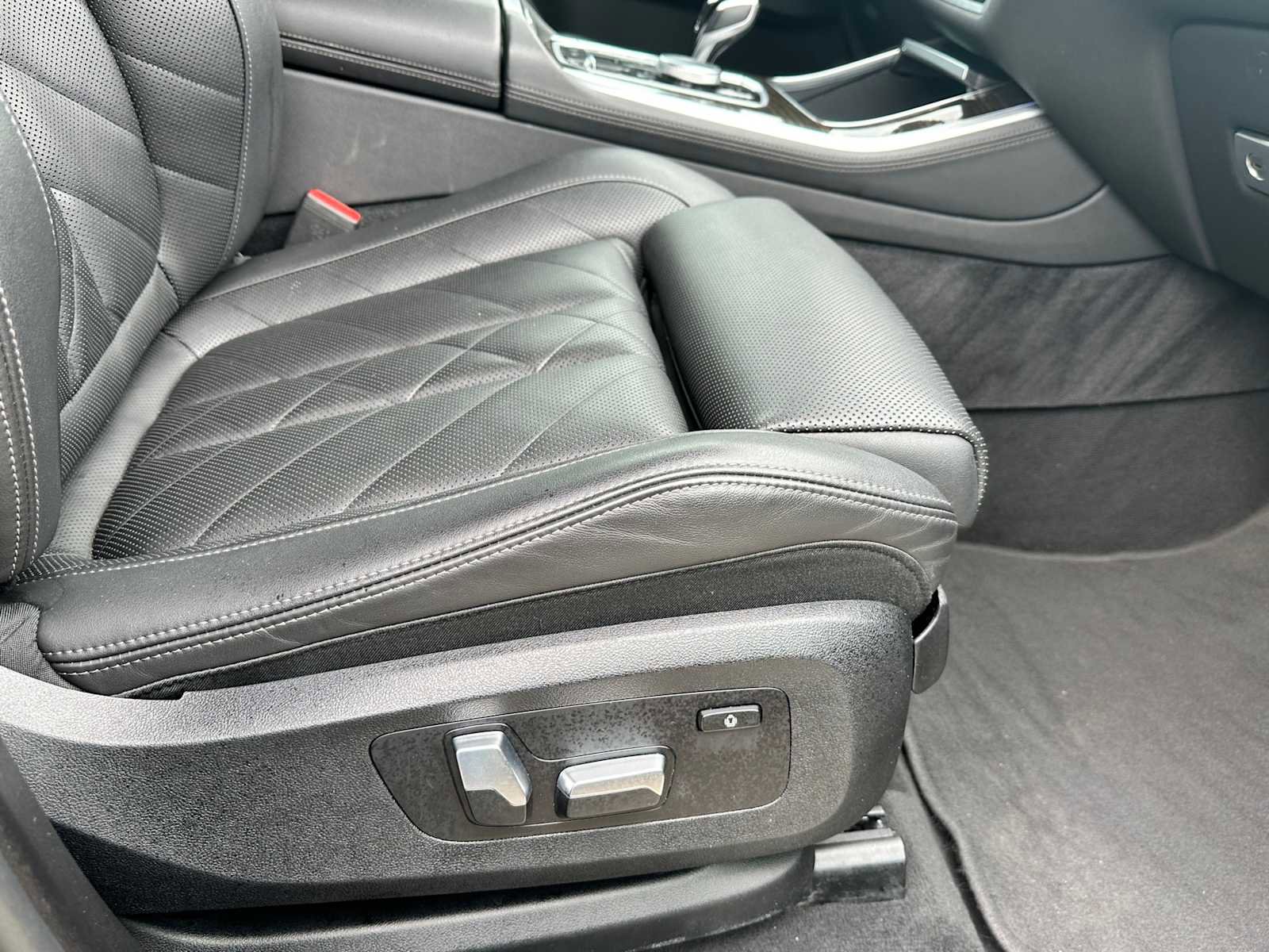 Used 2023 BMW X5 xDrive45e image 26