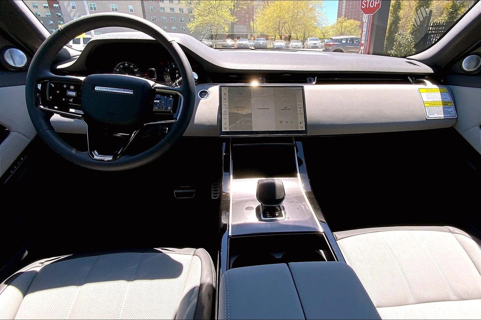 New 2026 Land Rover Range Rover Evoque Dynamic SE AWD/4WD image 5
