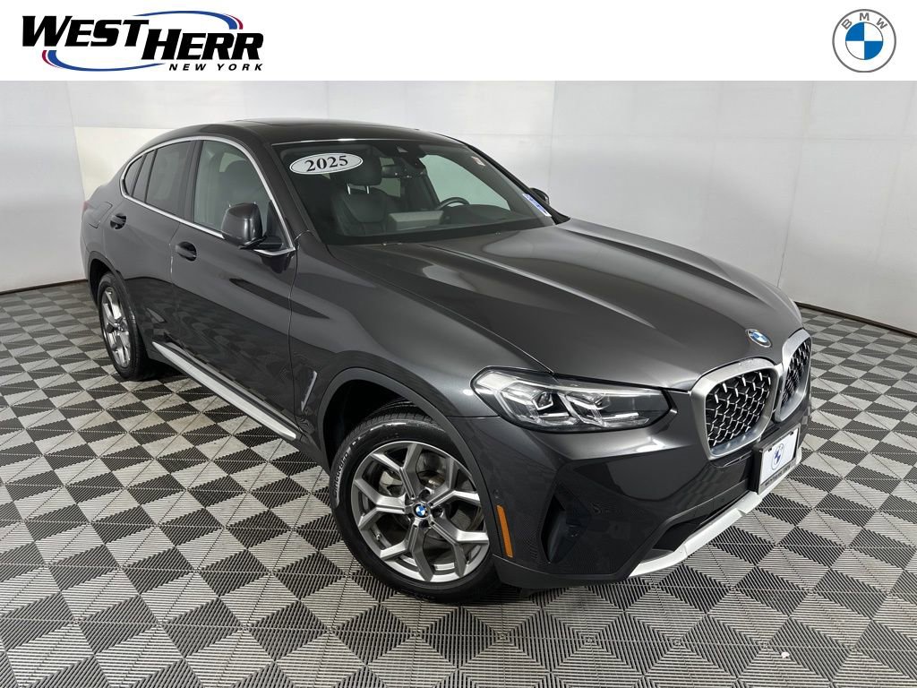 Used 2025 BMW X4 xDrive30i w/ Premium Package image 1