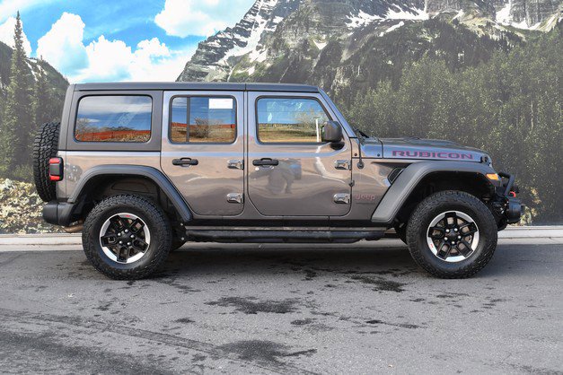 Used 2018 Jeep Wrangler Unlimited Rubicon image 2