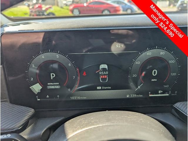 Certified 2025 Nissan Kicks SR image 21