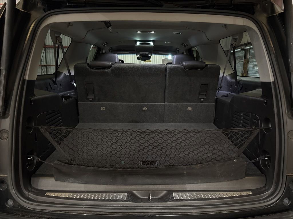 Used 2015 Chevrolet Suburban LT AWD/4WD image 12