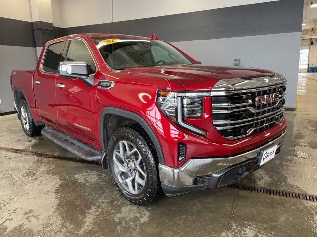 Certified 2022 GMC Sierra 1500 SLT image 2