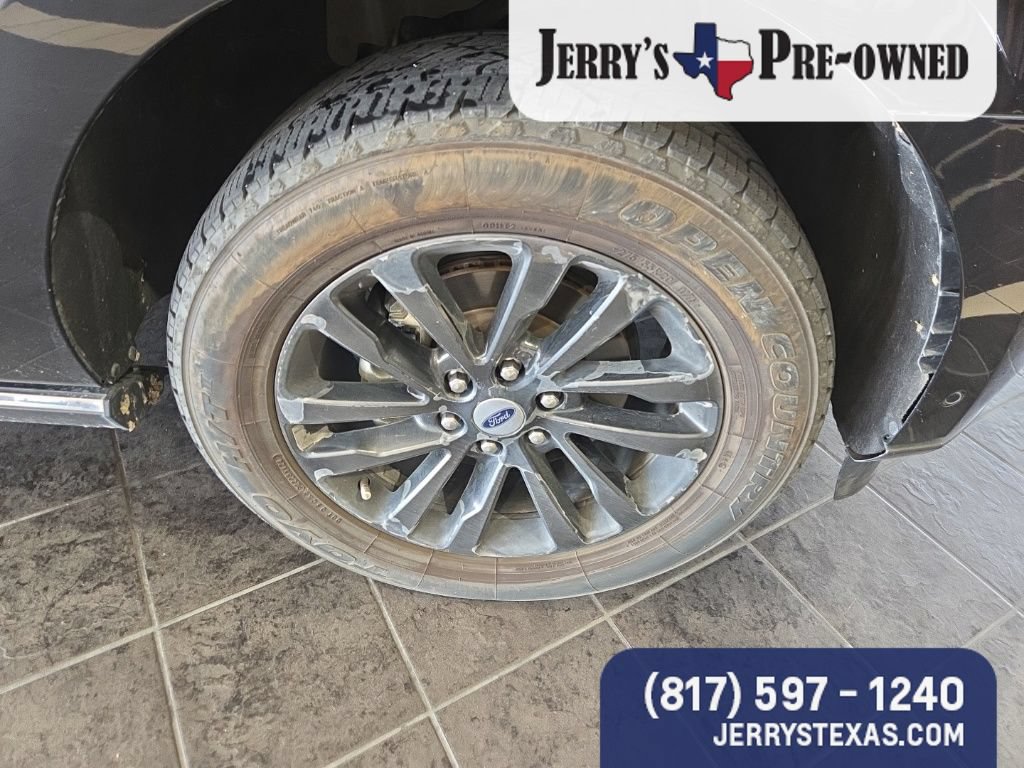 Used 2021 Ford Expedition Limited RWD image 4