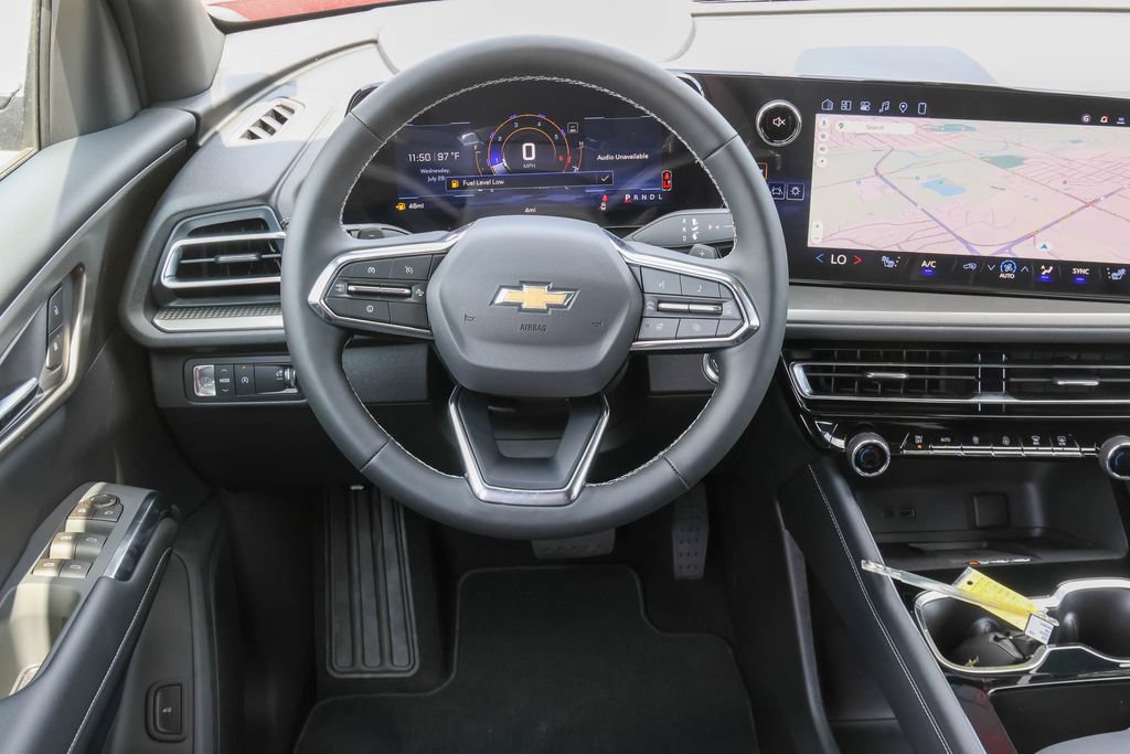 New 2026 Chevrolet Traverse LT w/ Sun and Wheel Package FWD image 16