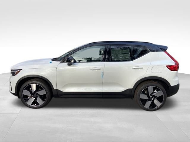 New 2026 Volvo EX40 Plus w/ Climate Package RWD image 4