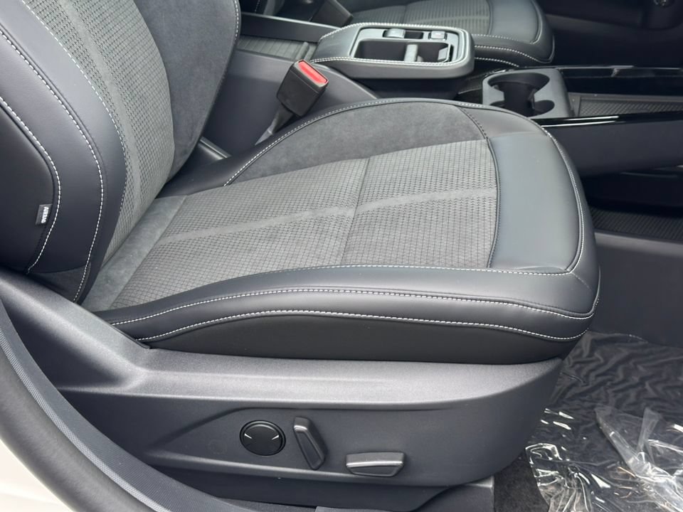 New 2025 Ford Mustang Mach-E GT w/ Interior Protection Package AWD/4WD image 12