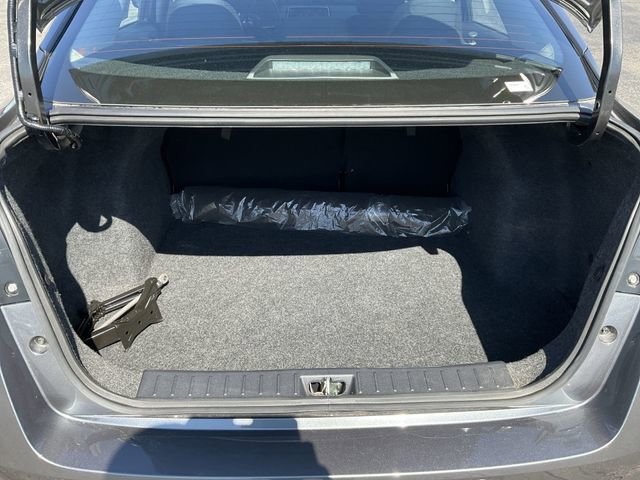 Used 2024 Nissan Versa SV w/ Trunk Package image 29