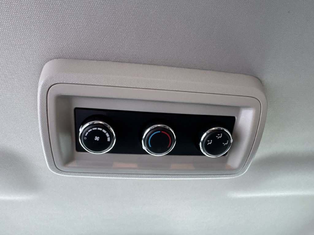 Used 2019 Dodge Journey SE w/ Connectivity Group FWD image 25