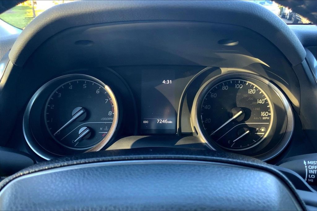 Used 2023 Toyota Camry SE image 23