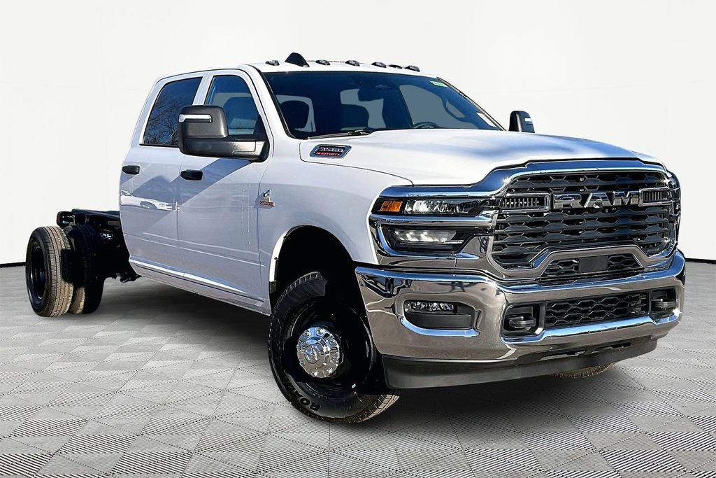 New 2026 RAM 3500 Tradesman w/ Chrome Appearance Group A