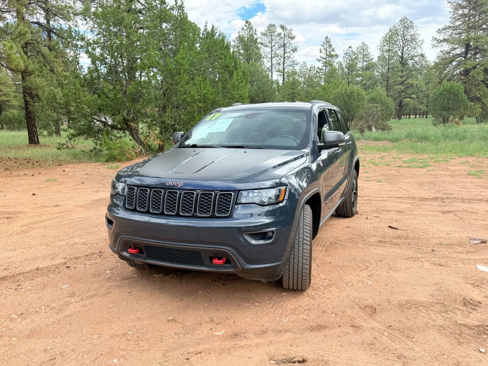 Used 2017 Jeep Grand Cherokee Trailhawk image 1