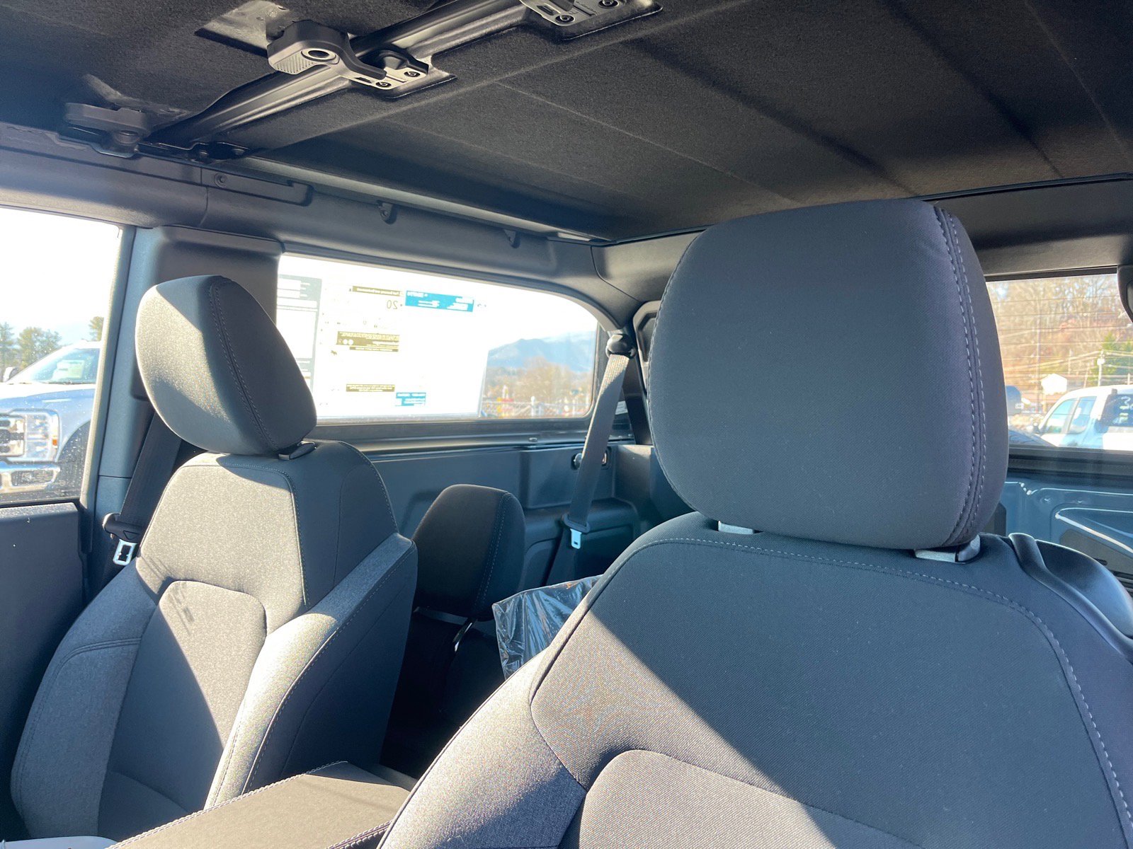 New 2025 Ford Bronco 2-Door AWD/4WD image 7