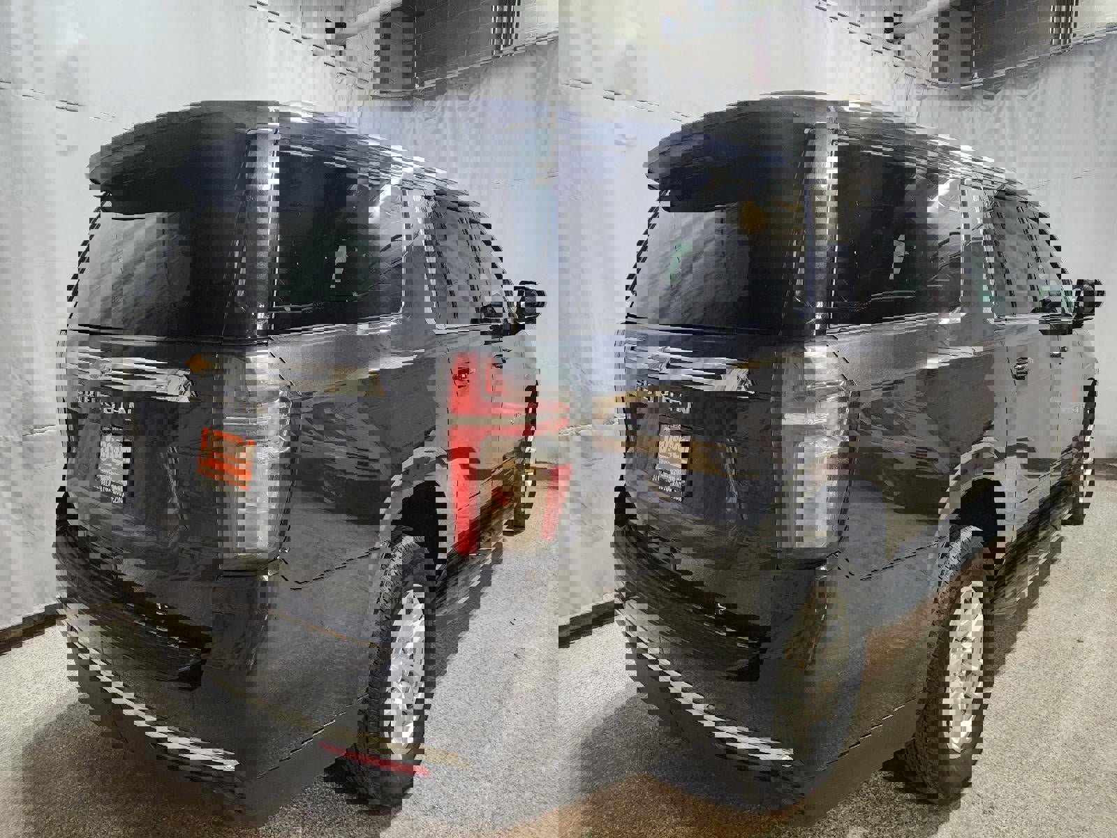 Used 2024 Chevrolet Suburban LT image 6