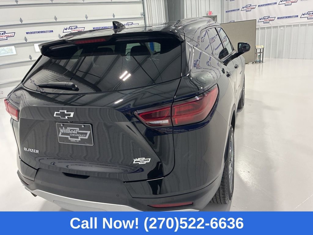 Used 2024 Chevrolet Blazer LT w/ Convenience Package image 6