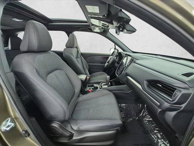 Used 2025 Subaru Forester Premium AWD/4WD image 25