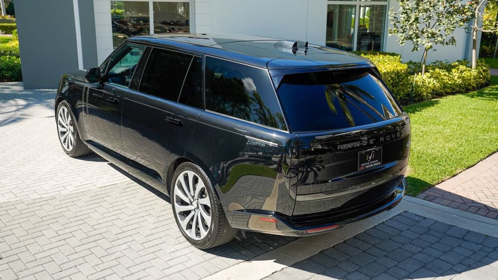 Used 2023 Land Rover Range Rover Long Wheelbase Autobiography AWD/4WD image 17